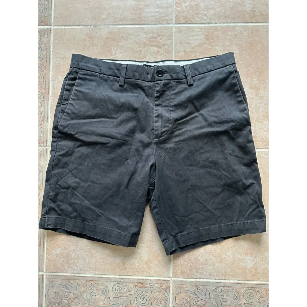 Banana Republic‎ Aiden Short 9 solid rock Grey Men size 32